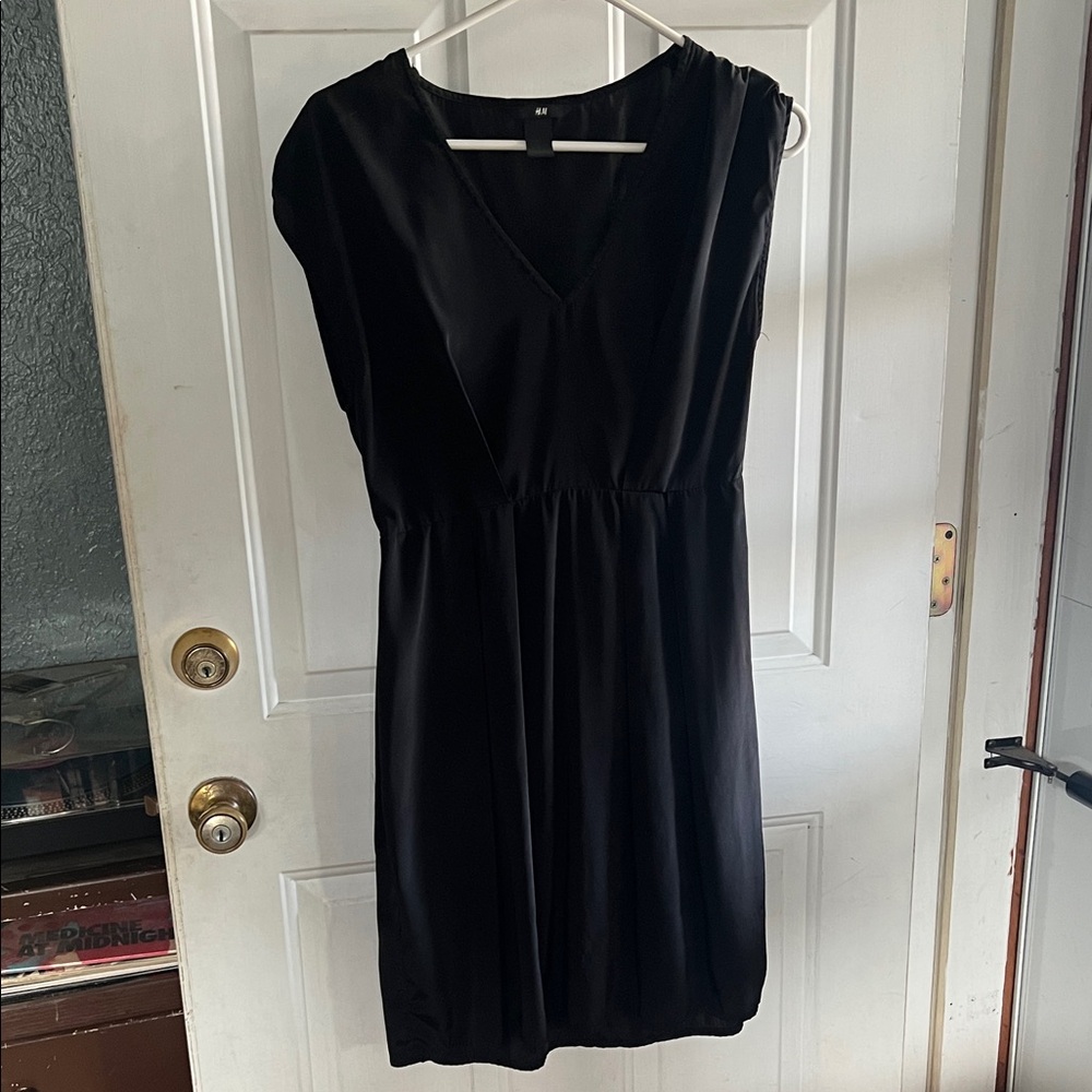 H&M Black Mini Dress Little Black Dress Sz Large